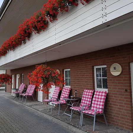 Kaiserhof Ilten Hotel 2*