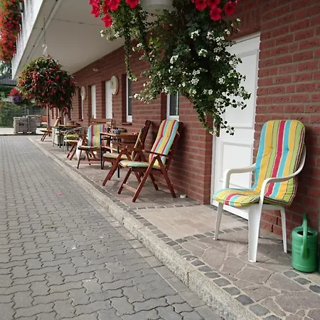 Kaiserhof Ilten Hotel 2*